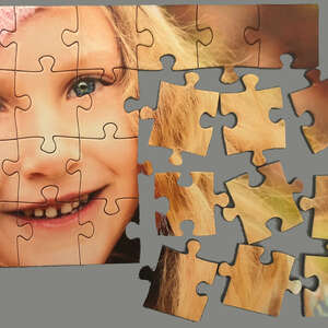 Puzzle magnetic cu 24 de piese - 15 x 21 cm